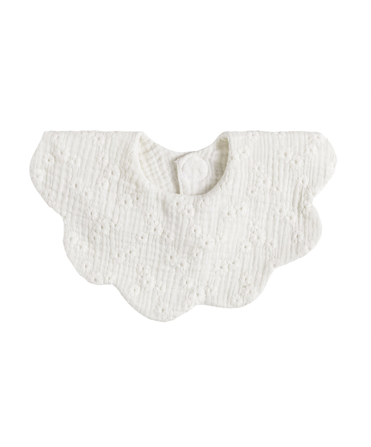 Frill bib Gardenia muslin bib