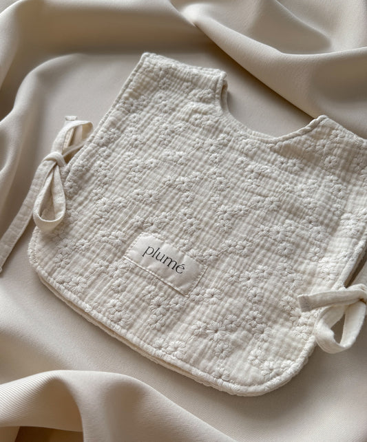 Vest Gardenia Muslin Bib